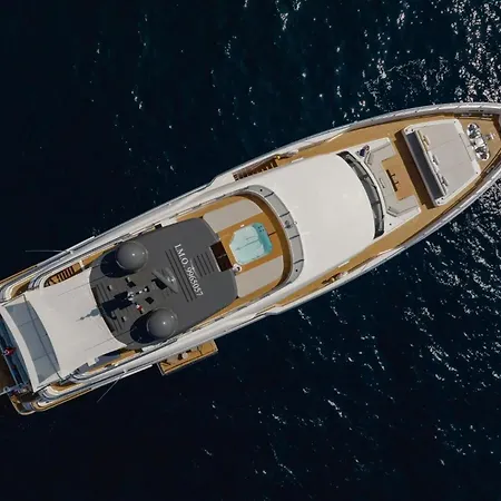Luxury Yacht Moretti In Tropez Botel *