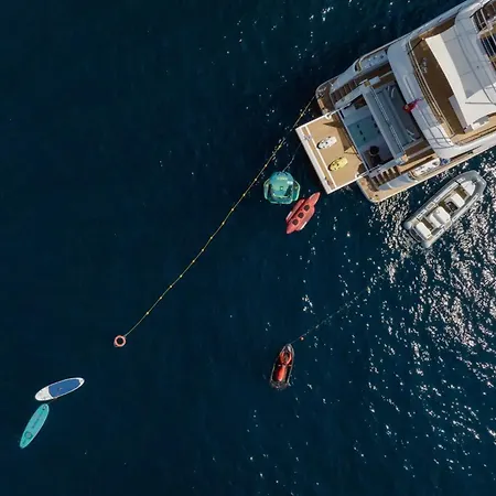 Luxury Yacht Moretti In Tropez Saint-Tropez